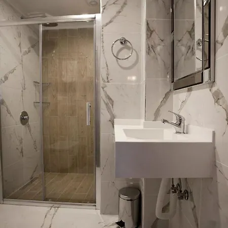 Pera Line Hotel Istanboel
