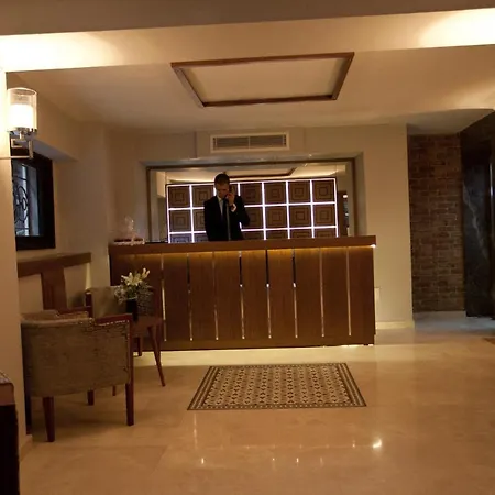 Pera Line Hotel Istanboel