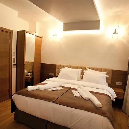 Отель Pera Line