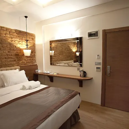 Pera Line 2* Istanbul